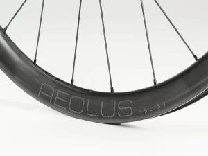 Aeolus RSL 37 TLR Disc Road Wheel （フロントホイール）