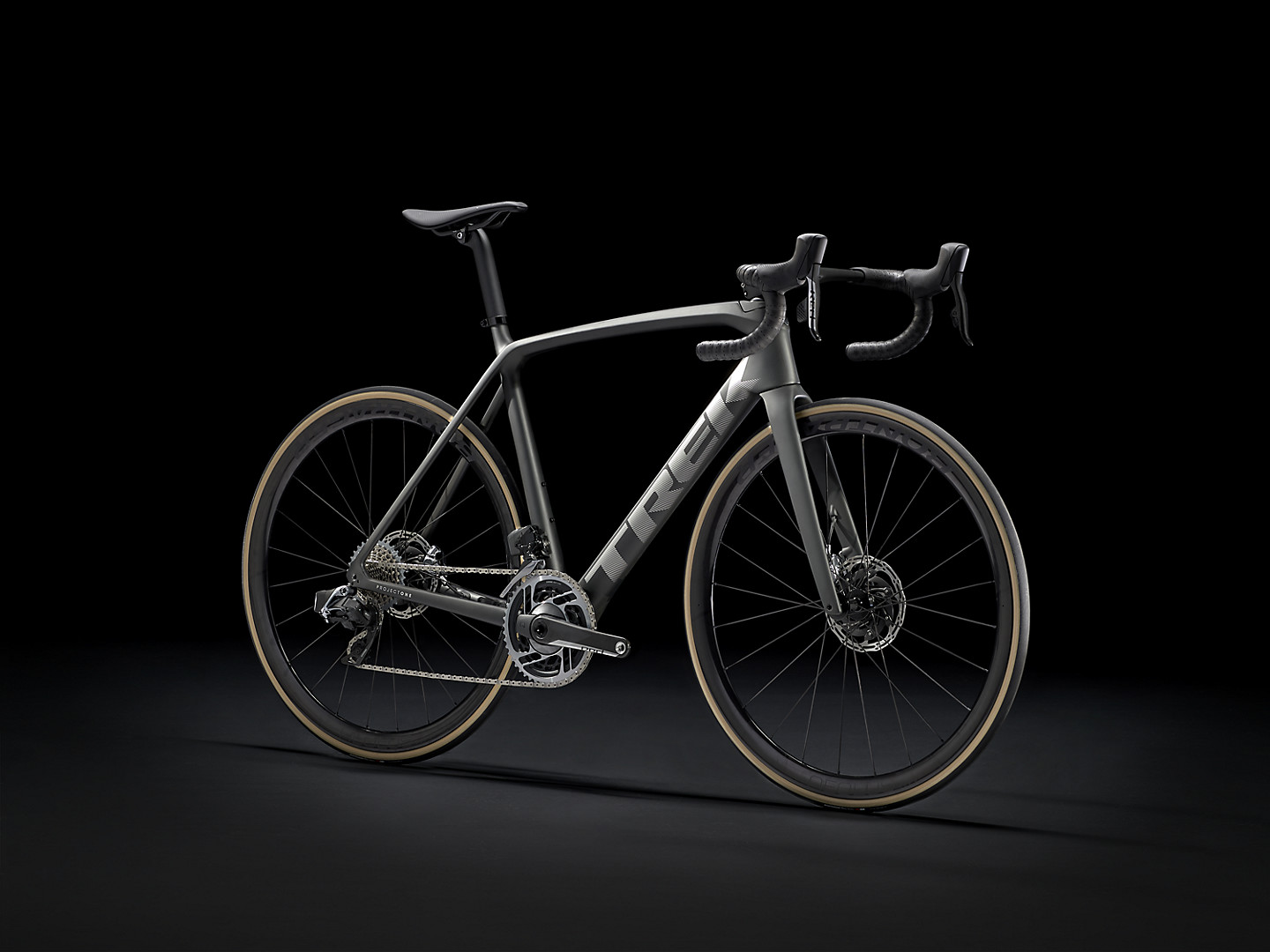 EmondaSLR9DiscEtap_21_33140_C_Portrait