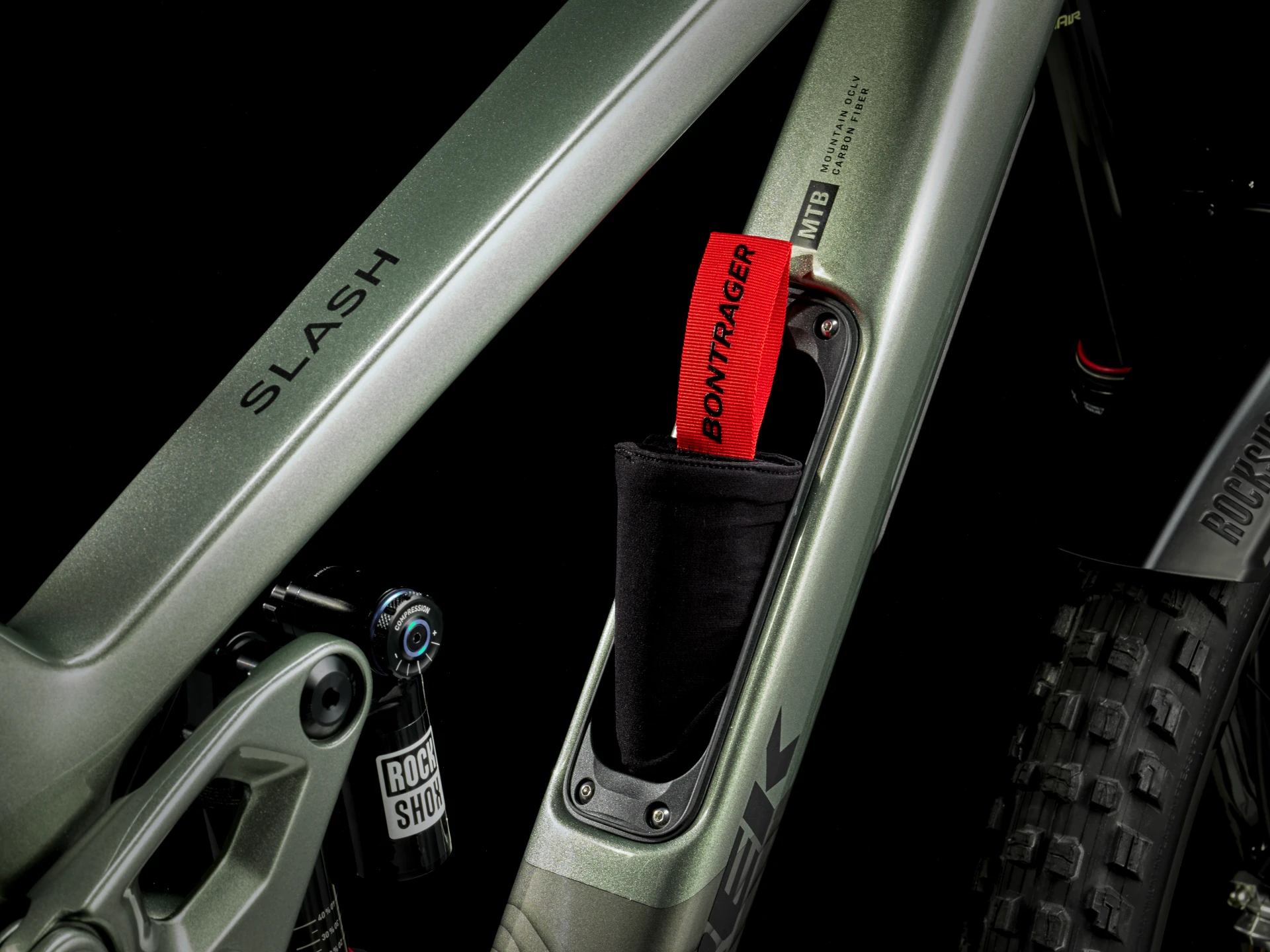 Slash99XXAXS-24-41689-B-Alt3