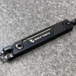 8-Bit Pliers Black Bolt