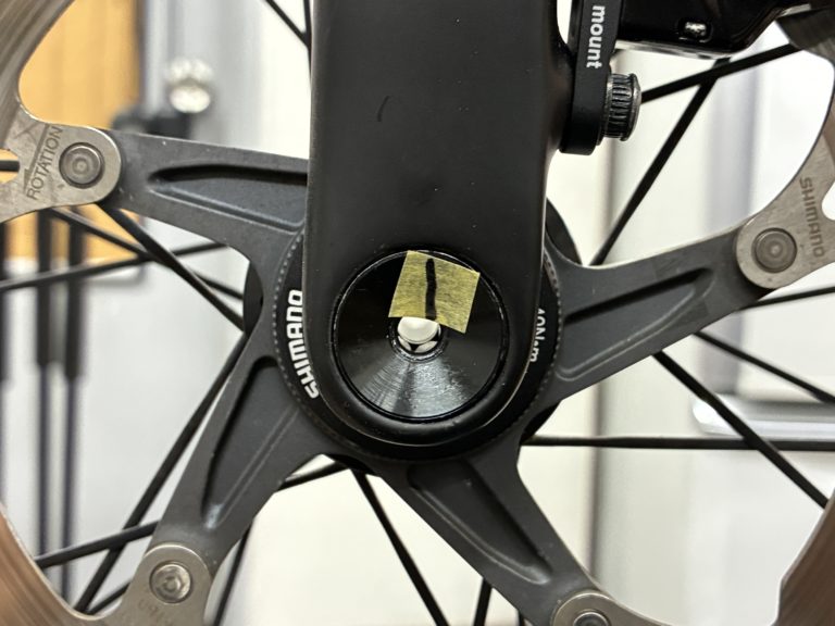 【輪行】ホイールの組付けの悩み一発解決！