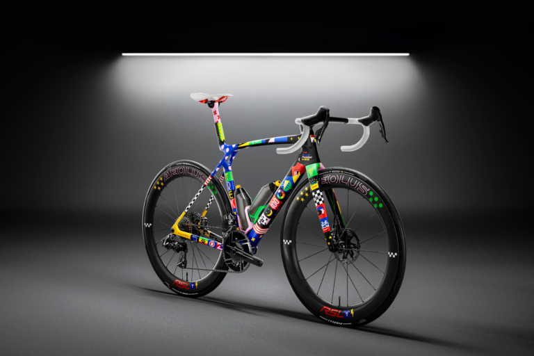 【限定モデル】TREK 50周年記念 Madone – The First 50 ICON